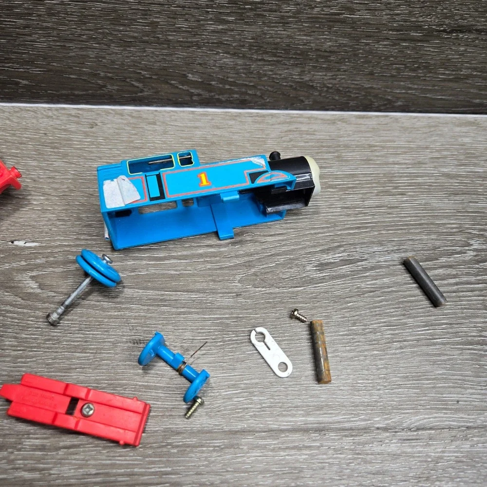 Tomy TrackMaster Thomas & Friends Engine #1 1992 Blue Motor Chassis Shell Parts